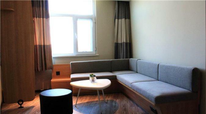 Ibis Urumqi Weixing Square Hotel Экстерьер фото