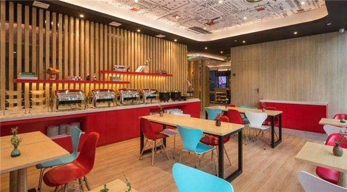 Ibis Urumqi Weixing Square Hotel Экстерьер фото